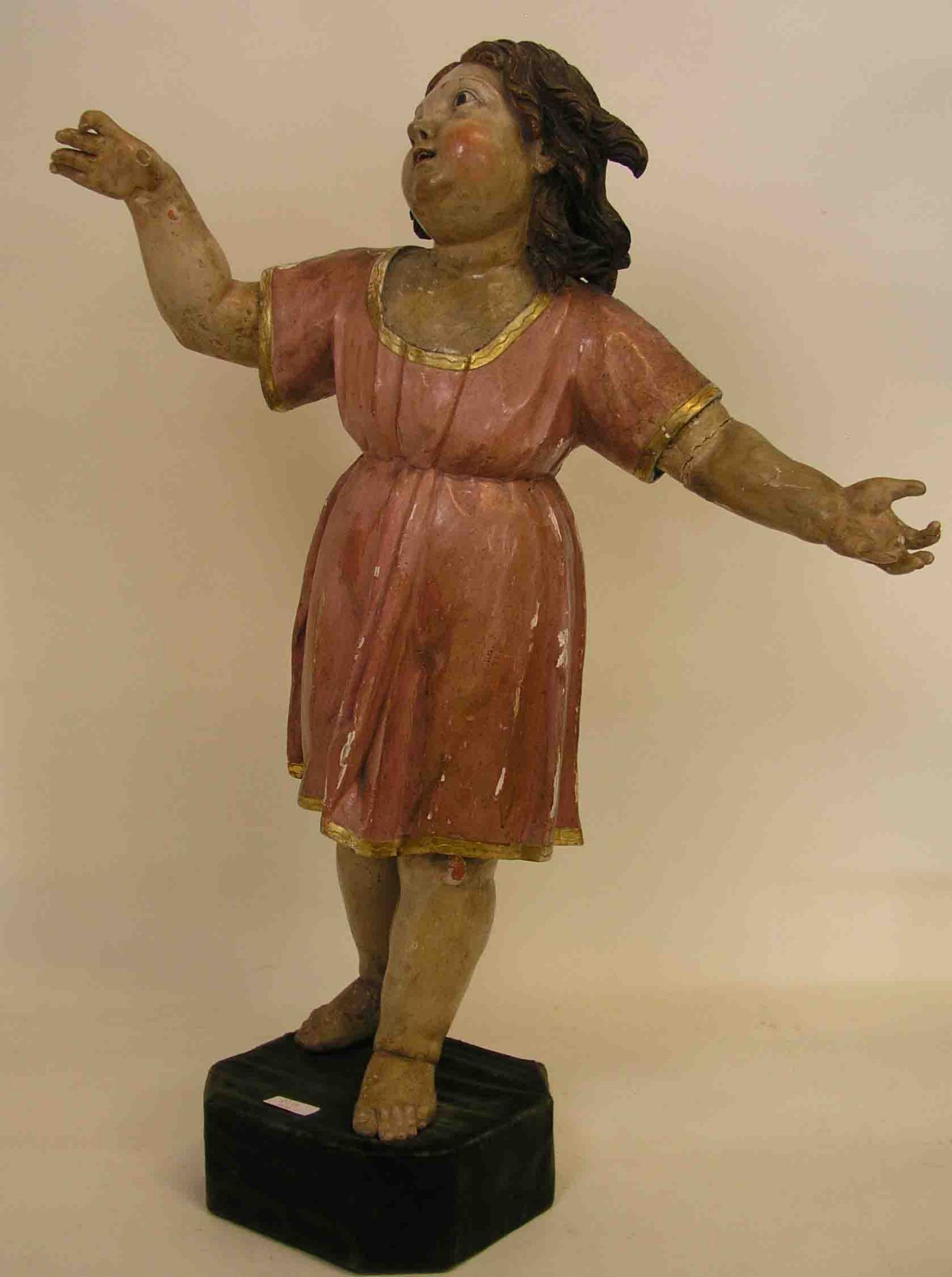 "Der Knabe Tobias". Holzgeschnitzte Figur. 17. Jh., farbig gefasst, auf Sockel.Gesamthöhe: 78cm;