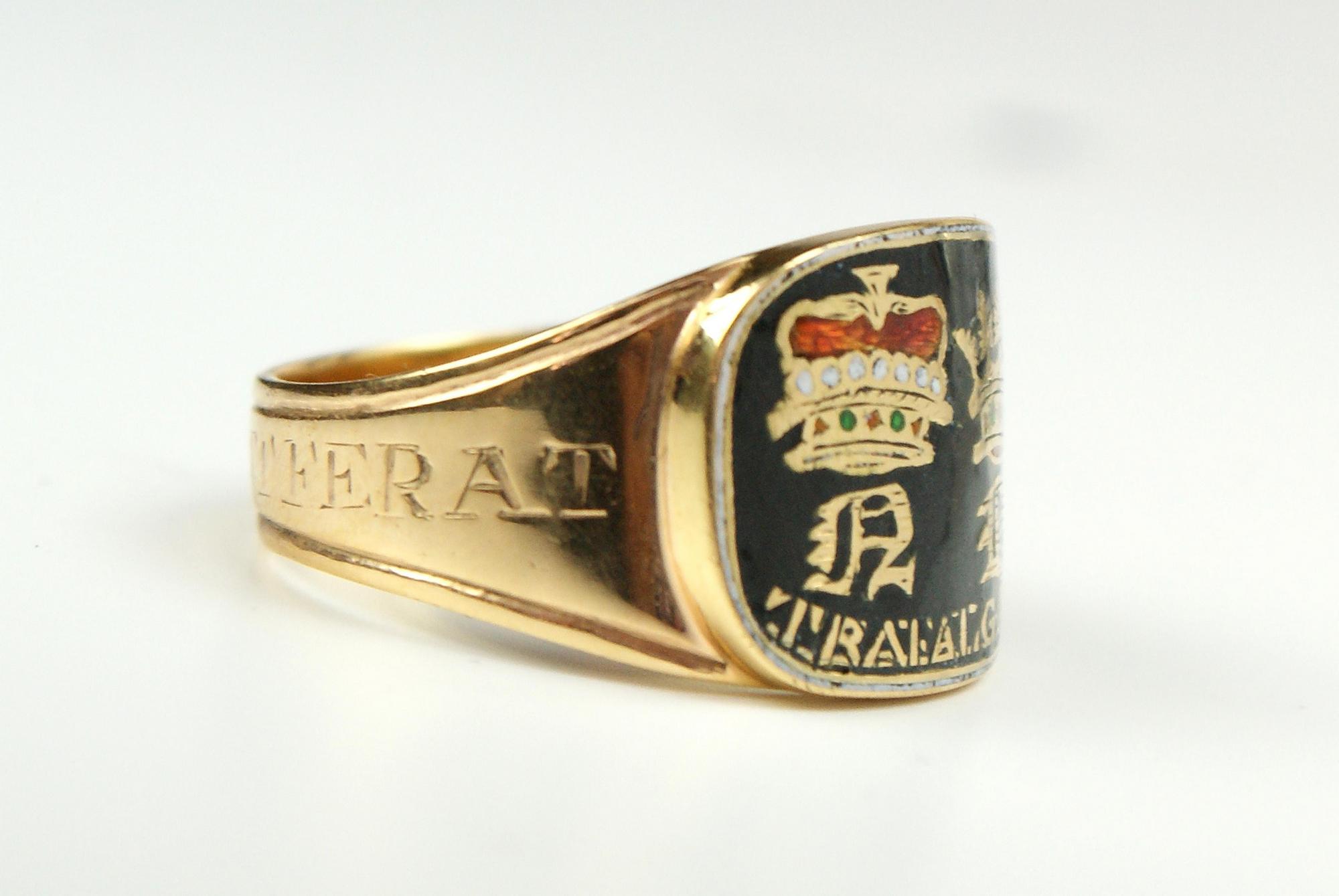 As was customary Rings were produced for Vice -Admirals Family and friends to wear The bezel of - Image 10 of 11