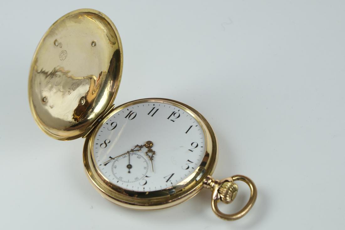 14ct gold hunter pocket watch by PAUL GARNIER with portrait of an officer on the case. Lever - Image 2 of 2