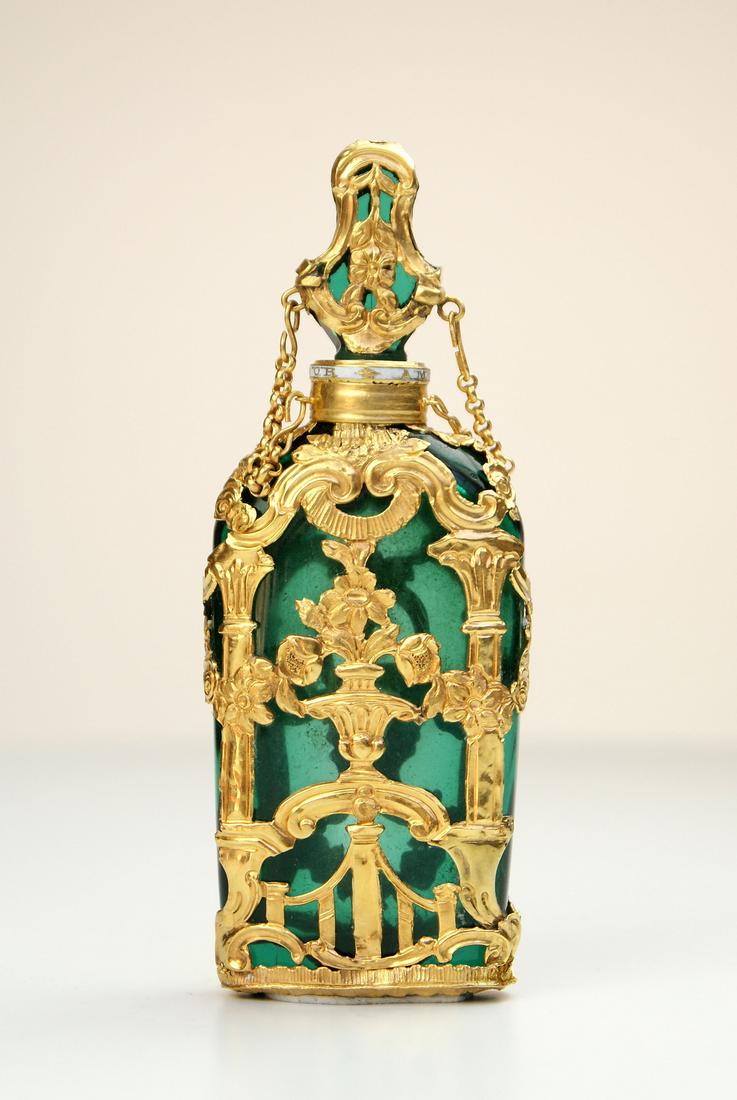 A Fine very rare  green Glass and Gold Cage work scent flask c 1760 The gold columns running along