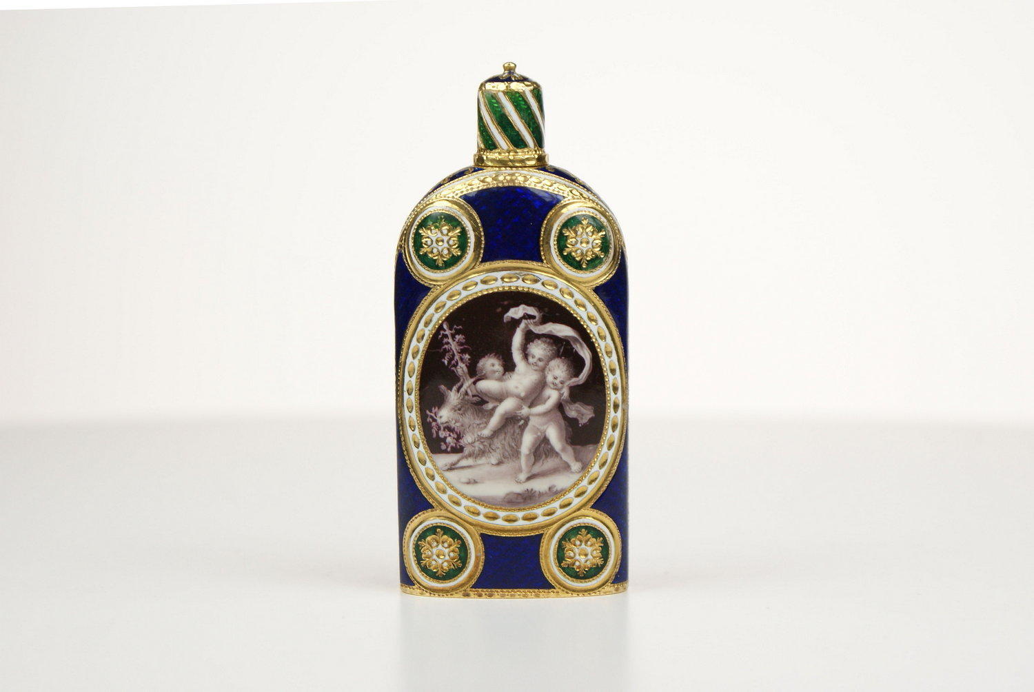 Extremely fine and rare enamel  Scent flask The body in blue enamel with white and green circular - Image 2 of 2