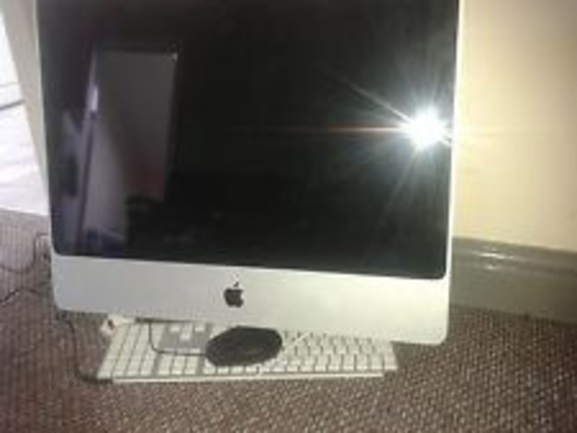 APPLE IMAC 24 INCH 3.6 GHZ/4GB RAM/ 1TB HDD