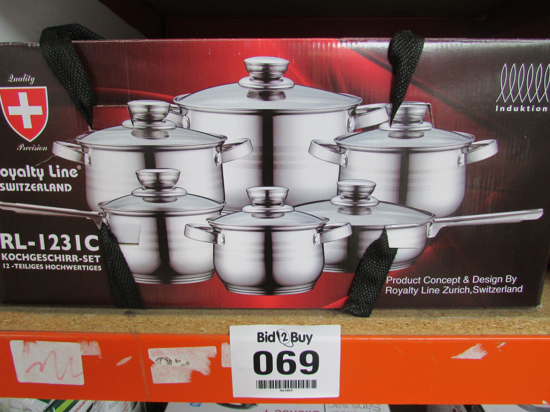 ROYALTY LINE 12 PIECE PAN SET