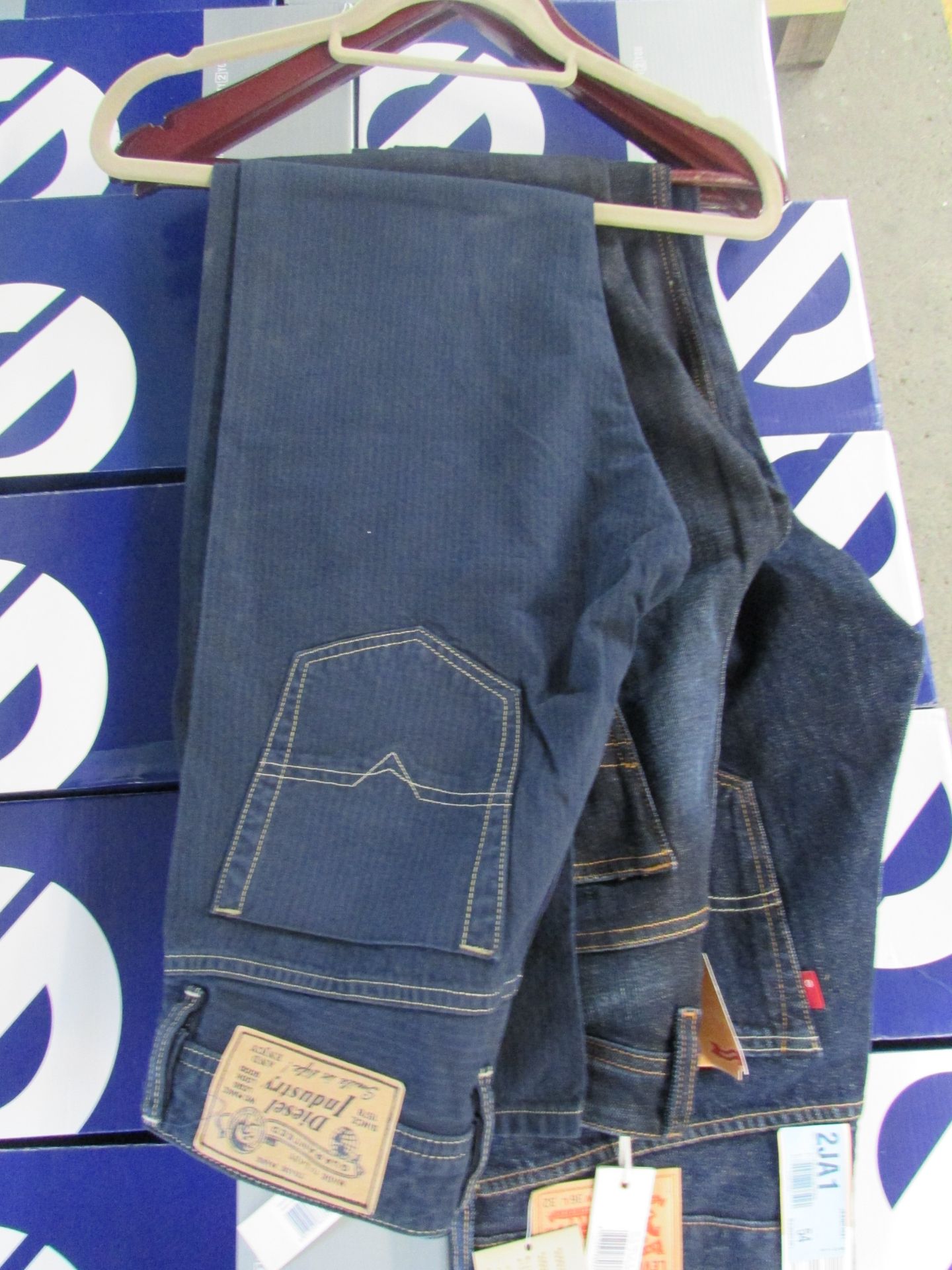 5X DIESEL JEANS IN SIZES W31 L32 W34 L32 W30 L32 W29 L32