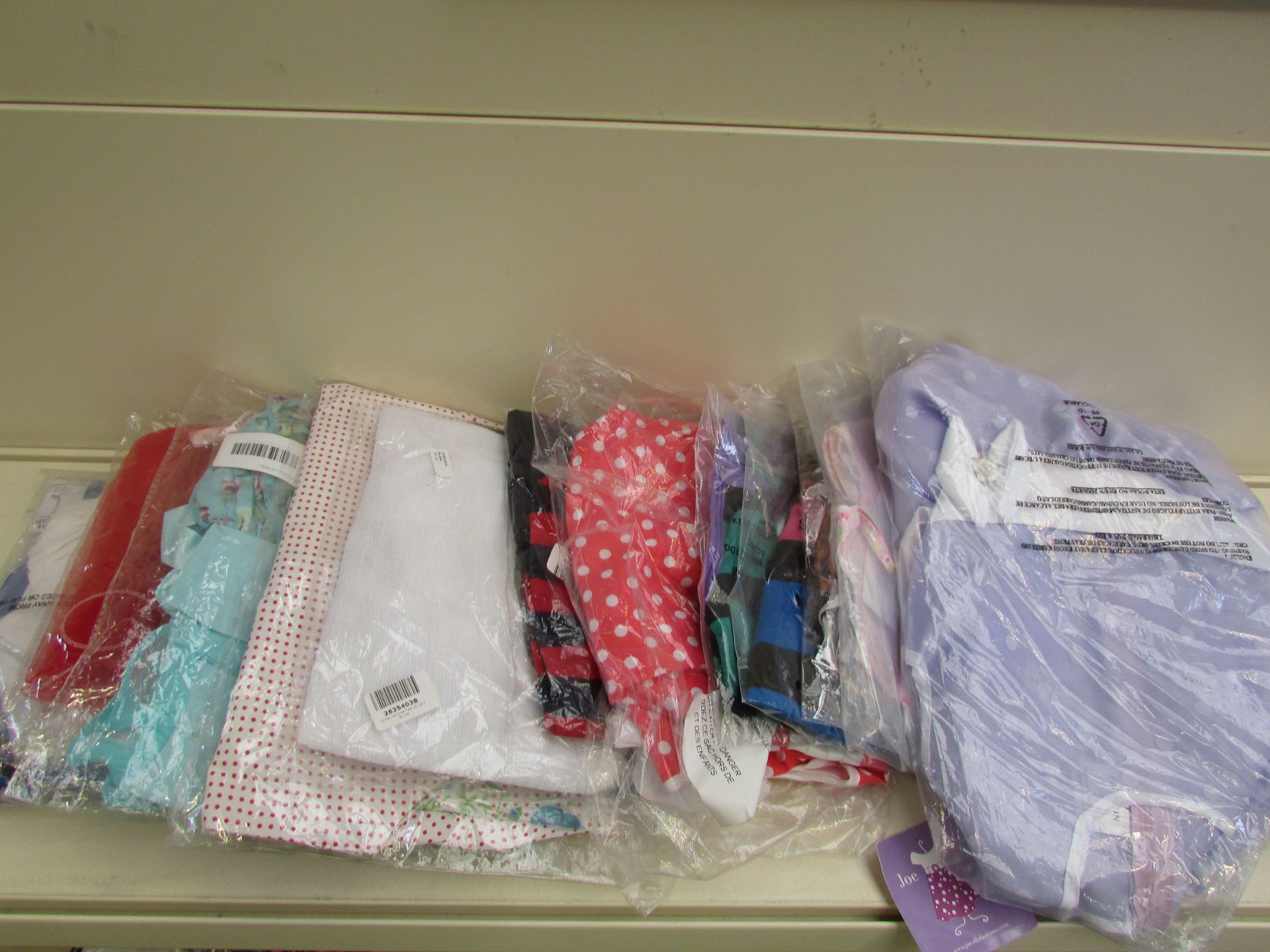 Selection of Girls Clothing Various Ages and Styles ( 12 Pieces)