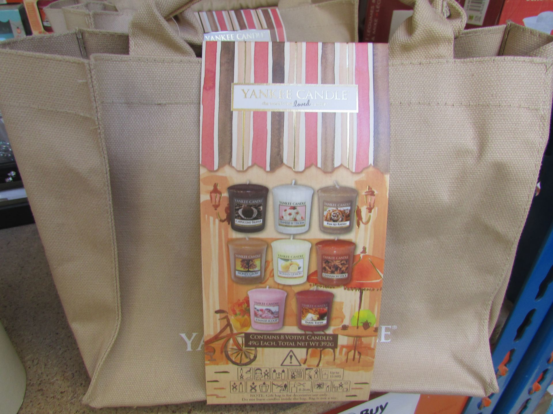 Yankee Candle Cafe Culture 8 Votive Jute Bag Gift Set