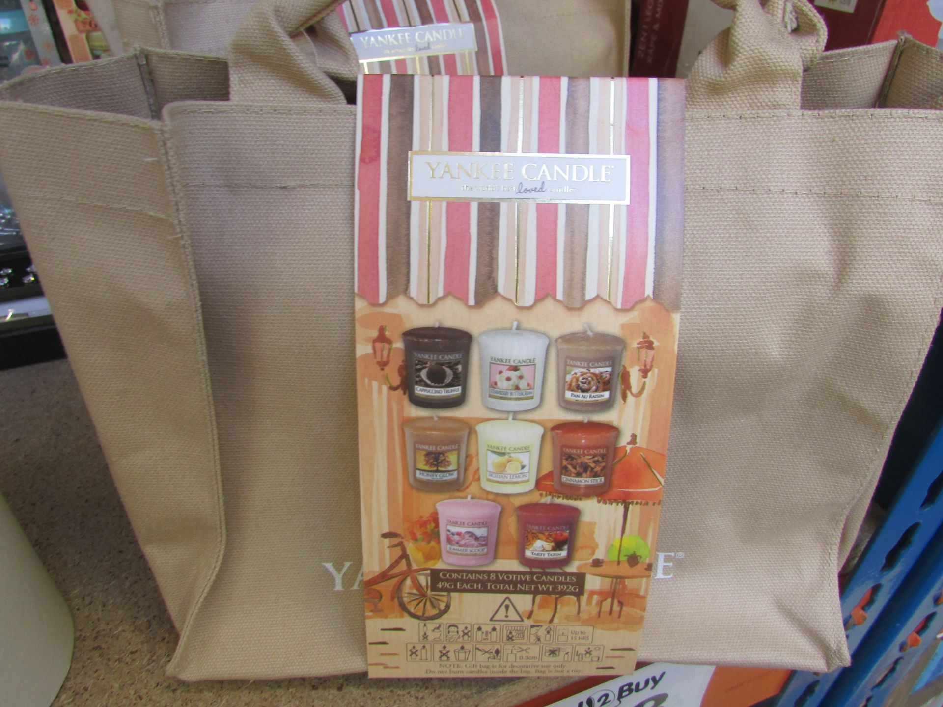 Yankee Candle Cafe Culture 8 Votive Jute Bag Gift Set