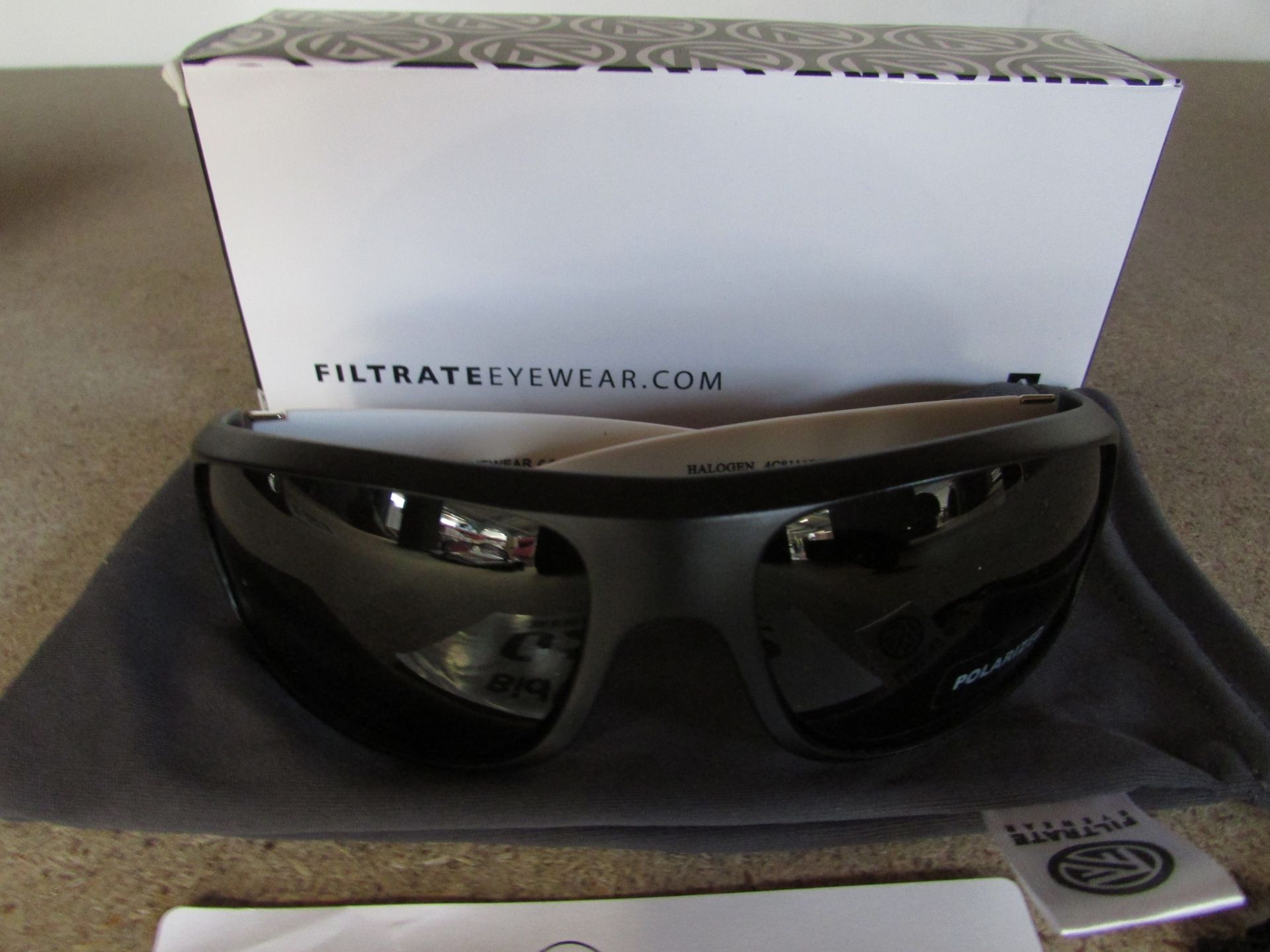 FILTRATE SUNGLASSES WITH TRAVEL CASE