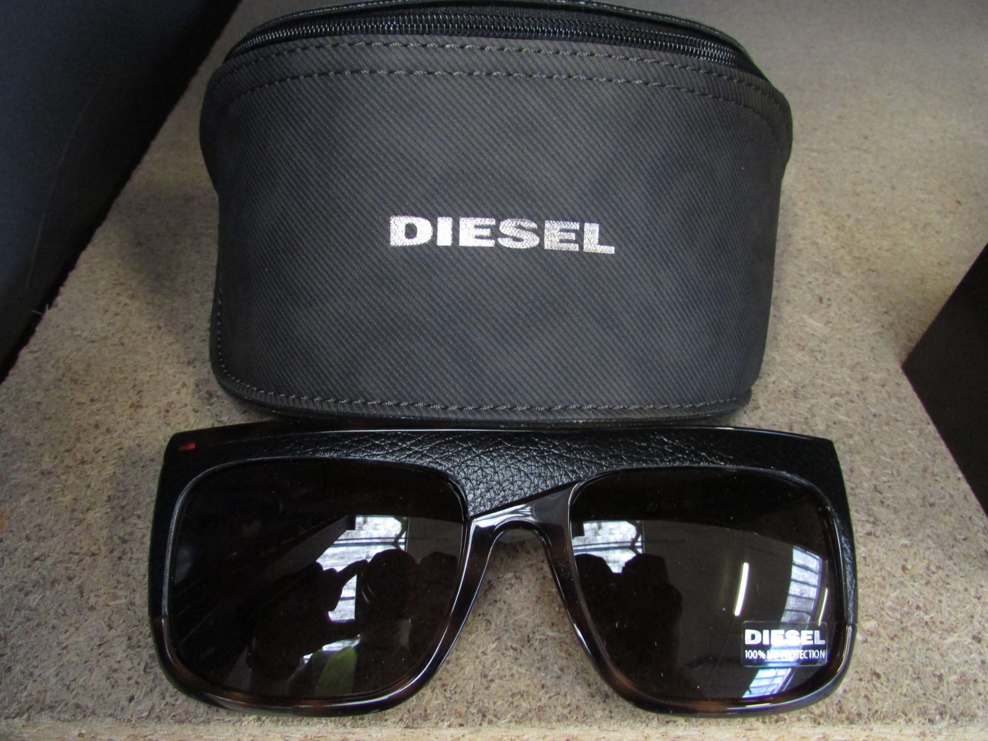 DIESEL SUNGLASSES WITH TRAVEL CASE