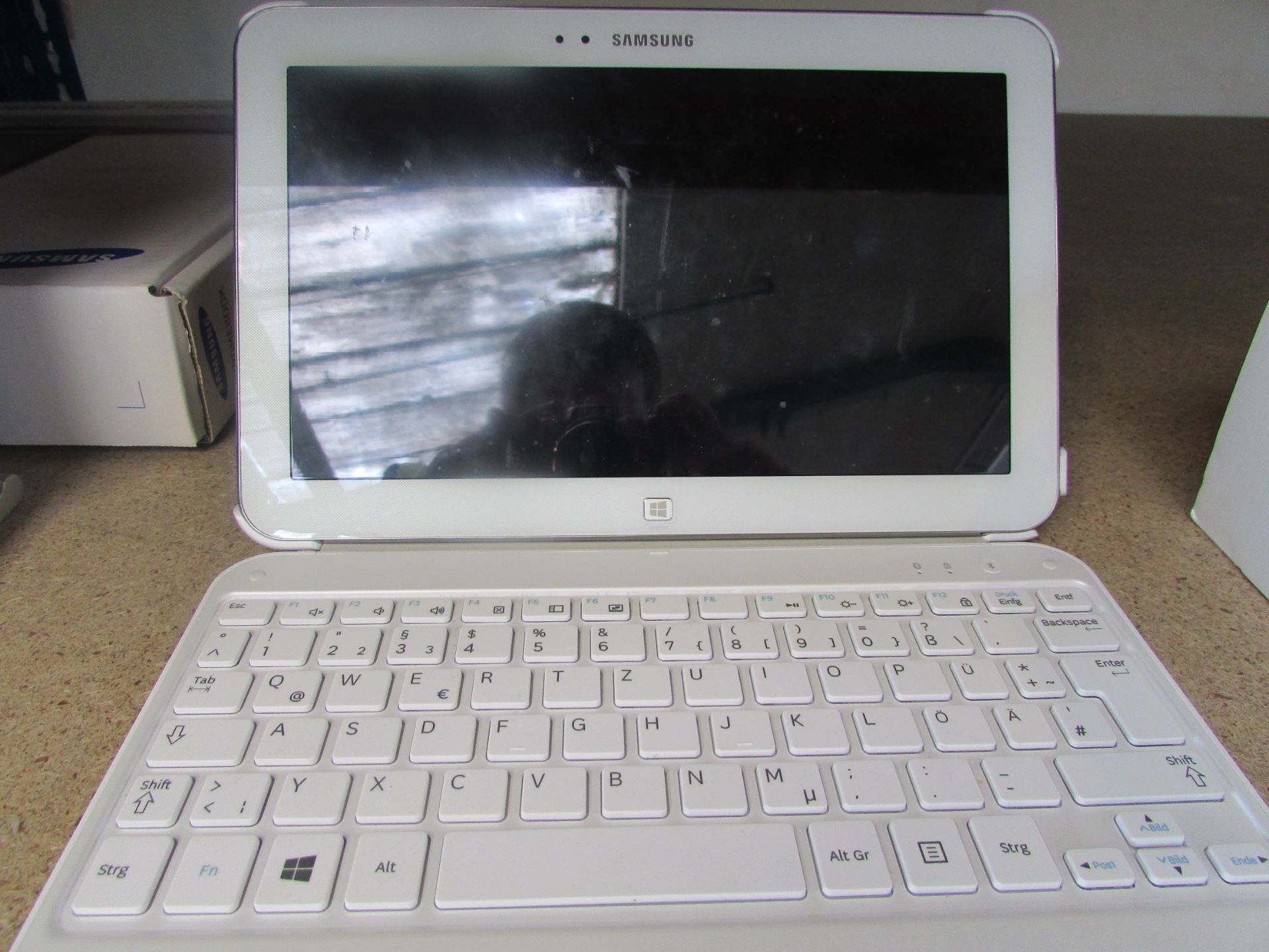 SAMSUNG ATIV TAB 3 NOTEBOOK 300T (MODEL XE300TZC)