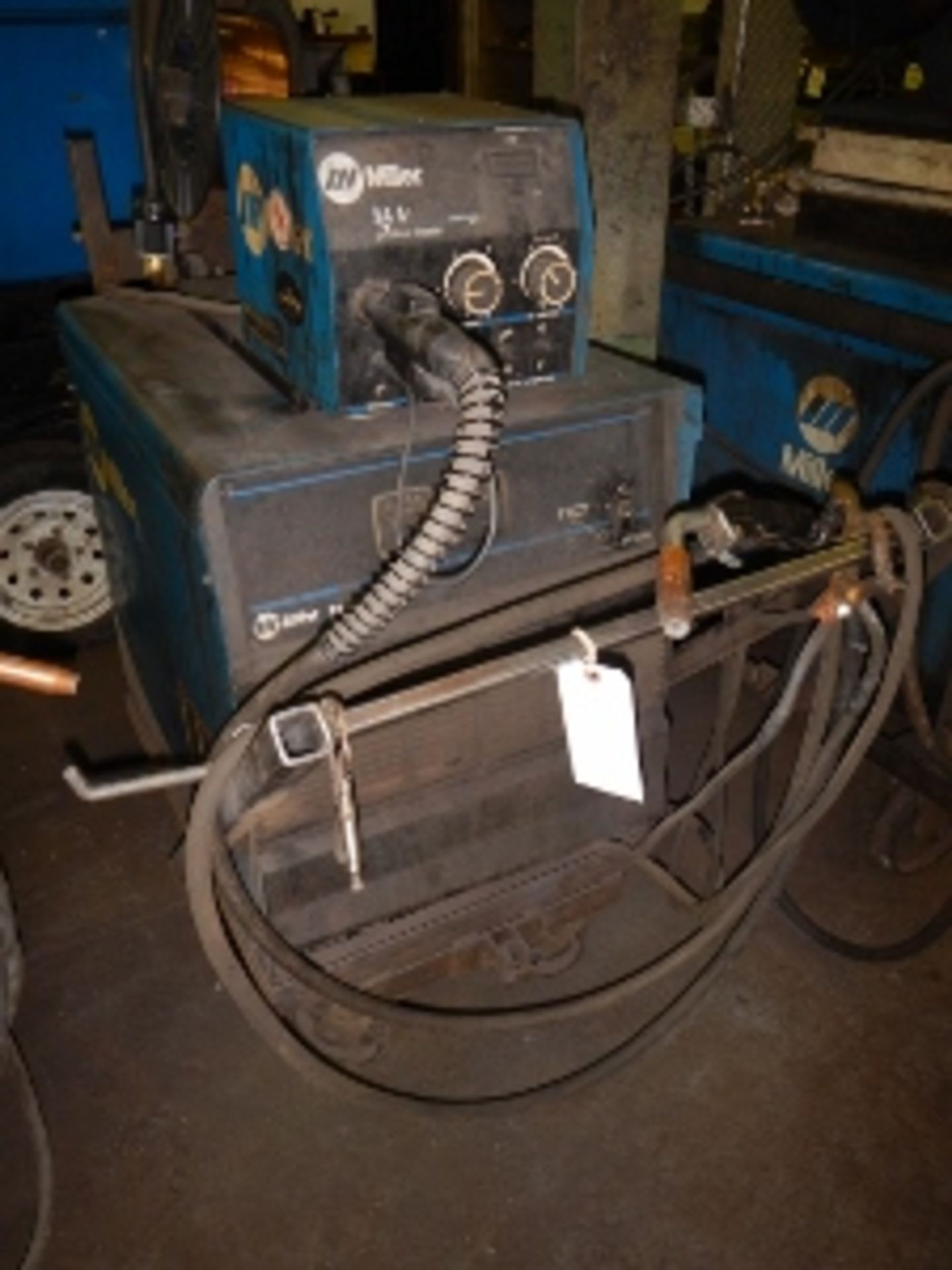 MILLER WELDER W/ DELTA FAB 24A WIRE FEEDER