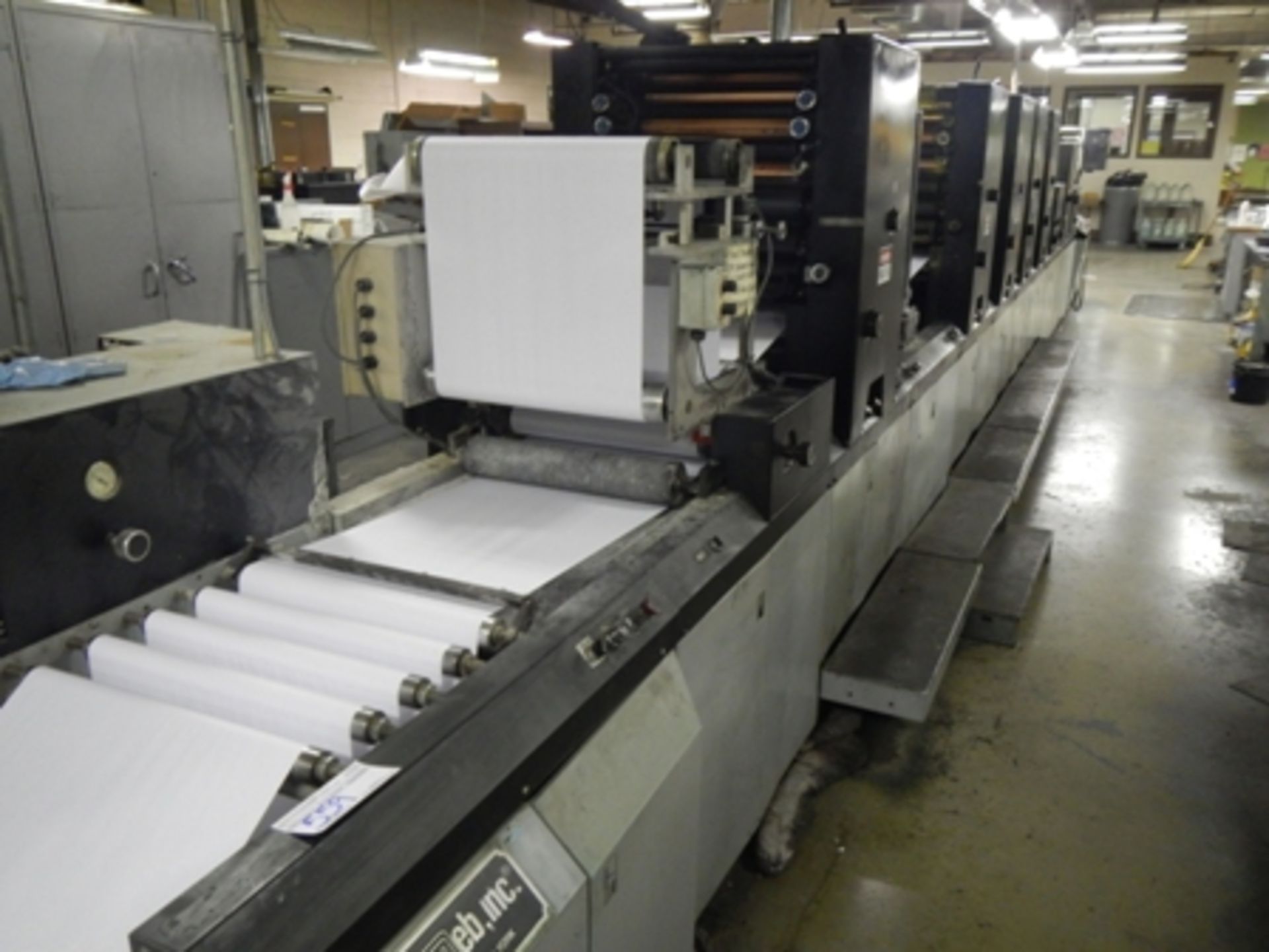 Didde DSG long run web press, 5 color w/ slitter