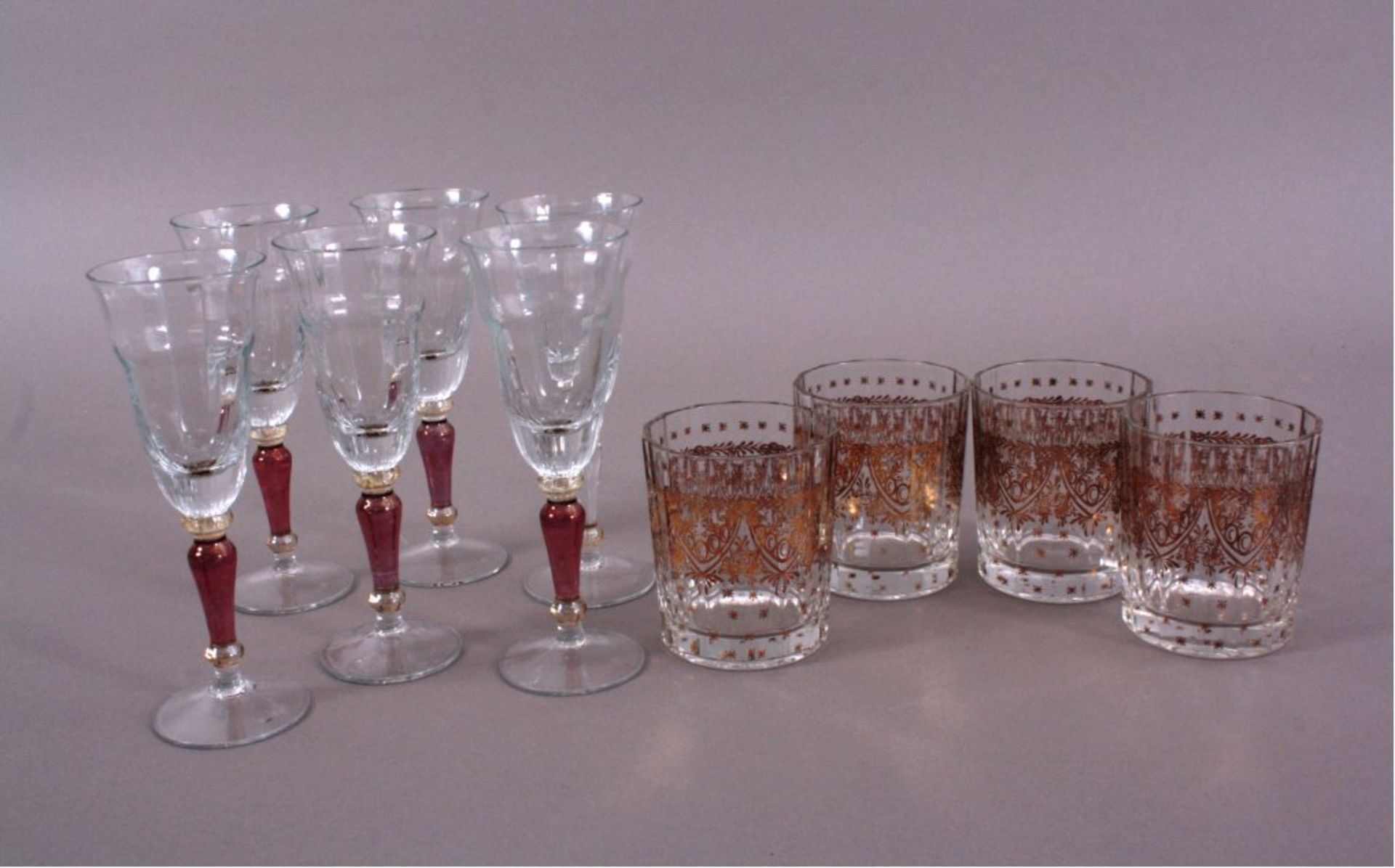 Konvolut Gläser, 11 Stück5 Gläser mit Golddekor, Hersteller Bormioli Italien,ca. H-9 cm.6