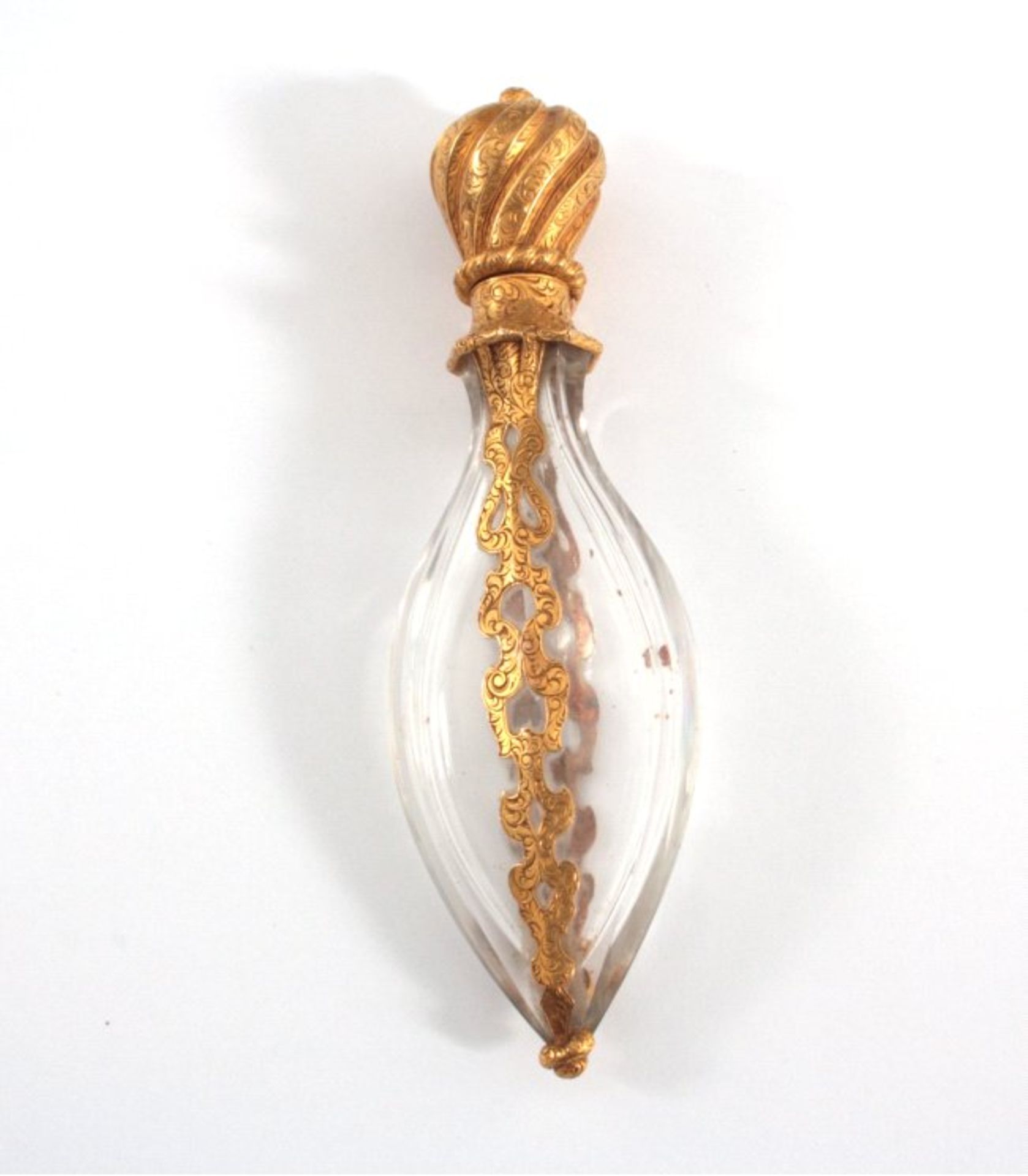 Parfüm-Flacon 19. Jh.Geschliffenes Klarglas mit Einschlüssen, Verschluß in Formeiner Krone, Montur