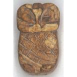 Eule, wohl Ausgrabung aus Ägyptenfeine Schnitzarbeit aus Stein, ca. H-4, B-2,5 cmMindestpreis: 350