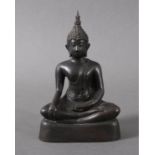Shakyamuni Buddha, Thailand 18./19. Jh.Bronze, verlorene Form, in typischer Meditationshaltung(