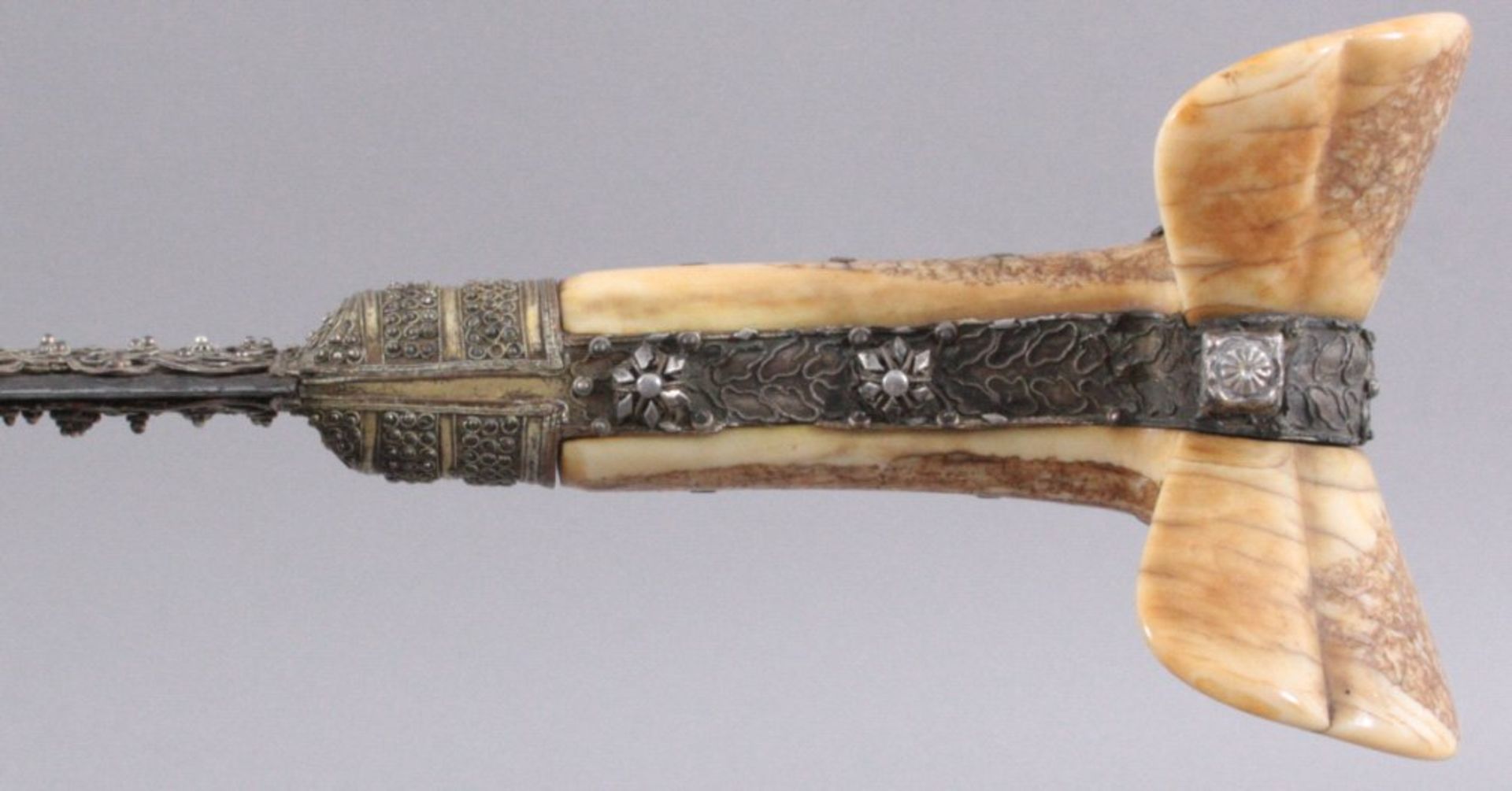 Schwert, Türkei Yatagan 18./19. Jh.Damastklinge mit Goldtaschierung und Meistername"Hasan" ,Besitzer - Bild 5 aus 5