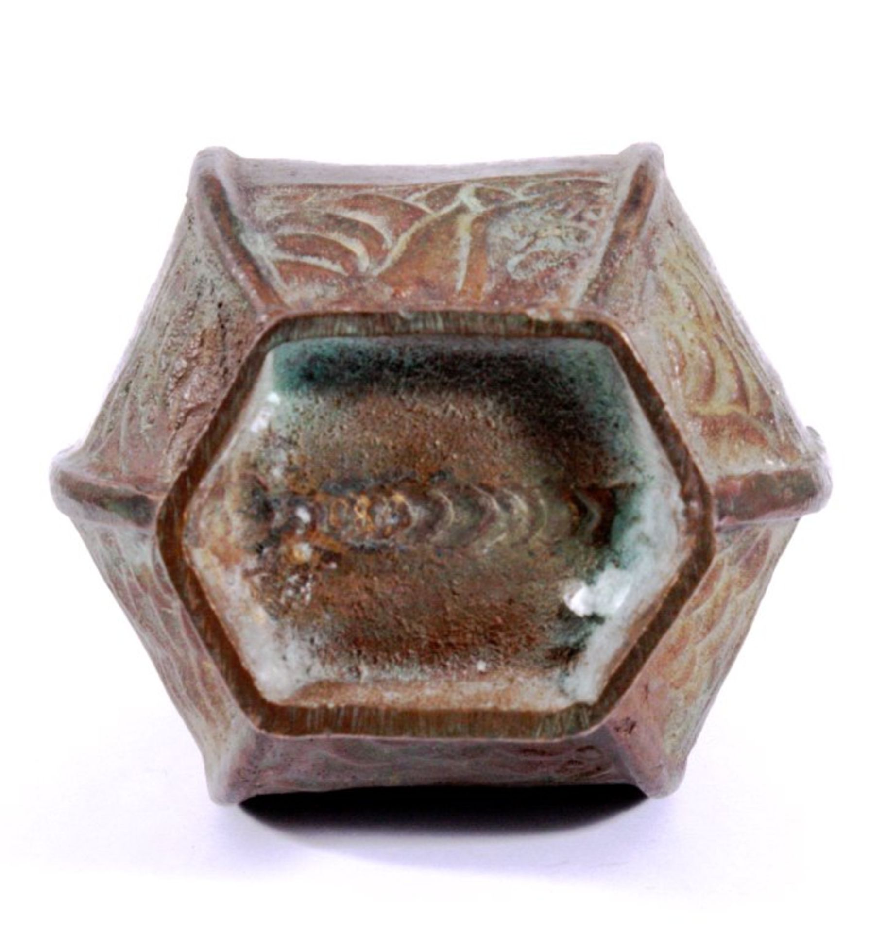 Bronze-Vase, ChinaOktogonale Form, gebaucht, seitliche Halteringe mit Öse inForm eines - Bild 2 aus 2