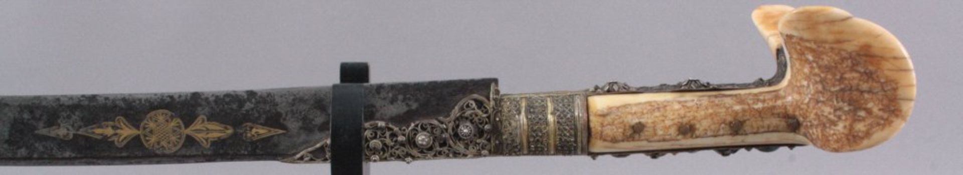 Schwert, Türkei Yatagan 18./19. Jh.Damastklinge mit Goldtaschierung und Meistername"Hasan" ,Besitzer - Bild 4 aus 5