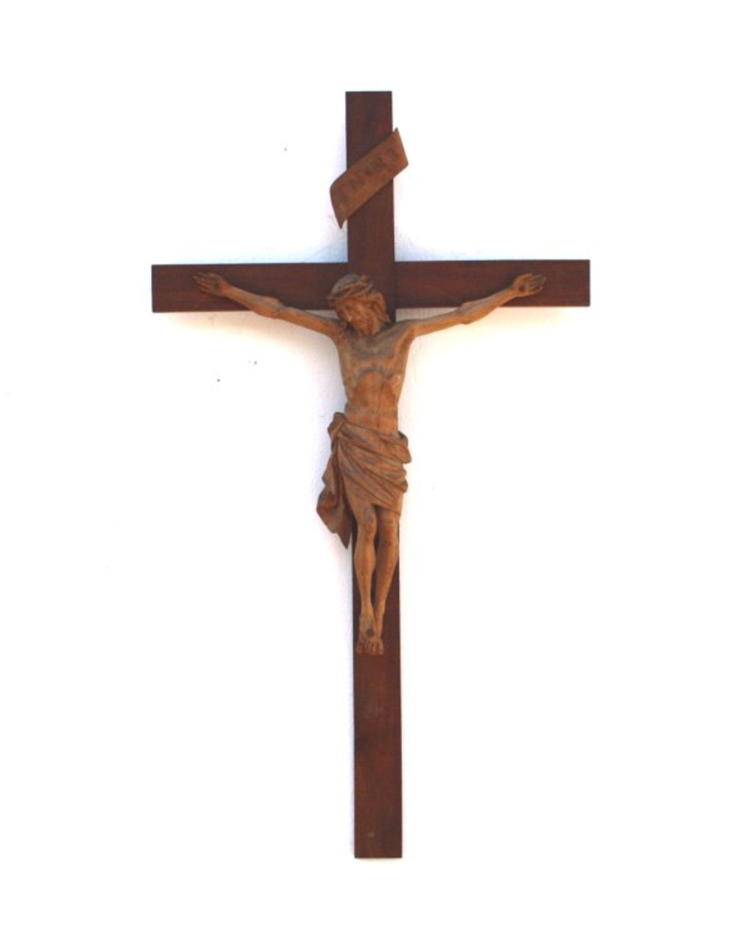 Kruzifix "Jesus am Kreuz" um 1900aus Lindenholz geschnitzte Figur, Kreuz aus Eichenholz, ca.H-96,