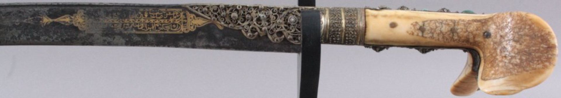Schwert, Türkei Yatagan 18./19. Jh.Damastklinge mit Goldtaschierung und Meistername"Hasan" ,Besitzer - Bild 2 aus 5