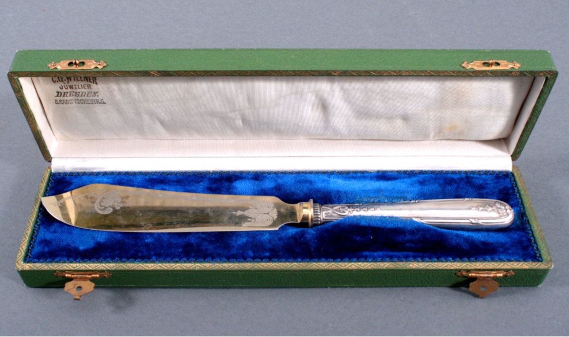 Vorlegemesser mit vergoldeter u. gravierter Klinge um 1900835er Silber, Hertsellerpunze WTB, in