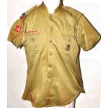 UNIFORM SCOUTS DE VENEZUELA, Bluse, kurzarm, olivgrünes Tuch m. farb., maschinengestickten