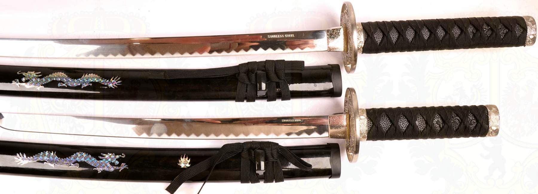 SCHWERTER-PAAR, Katana u. Wakizashi, blanke Klingen "Stainless Steel" m. angedeuteten Hamon, L. 73 - Image 3 of 3