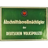 DIENSTSTELLEN-SCHILD, "Abschnittsbevollmächtigter der Deutschen Volkspolizei", Kunststoff, grün