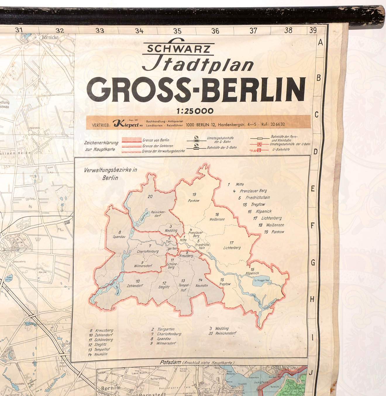 STADTPLAN GROSS-BERLIN, farb. Druck auf Leinen, M 1:25 000 (200x130 cm), m. Karten-Ausschnitte von - Image 2 of 2