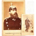 2 ATELIERFOTOS KAISER FRIEDRICH III., Ganzaufnahme u. Halbportrait in Generalsuniform, m. Helm u.