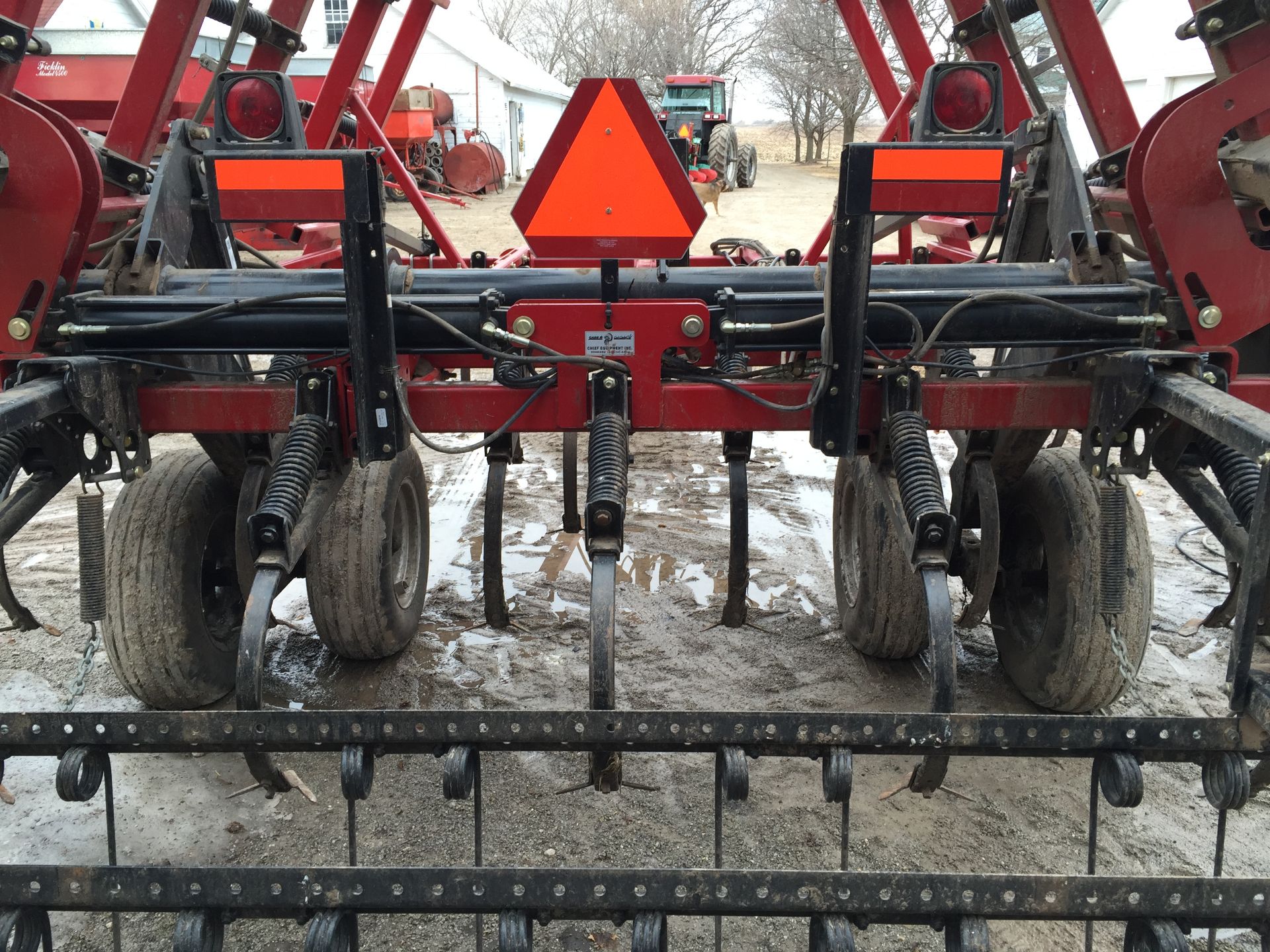 Case IH tiger-mate II 26.5' field cultivator - Image 6 of 8