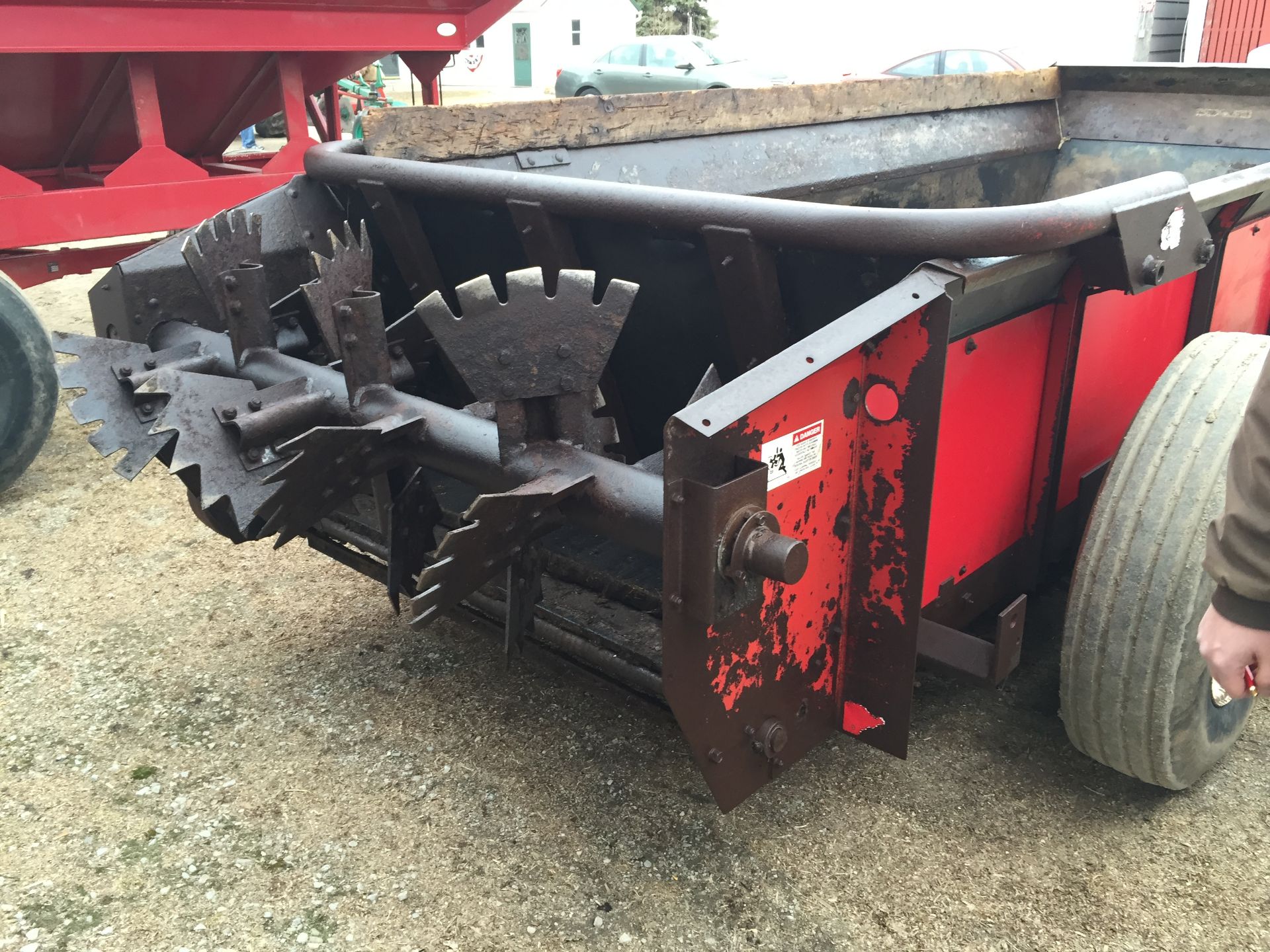 H&S Model 310 manure spreader two speed drive - Image 5 of 7