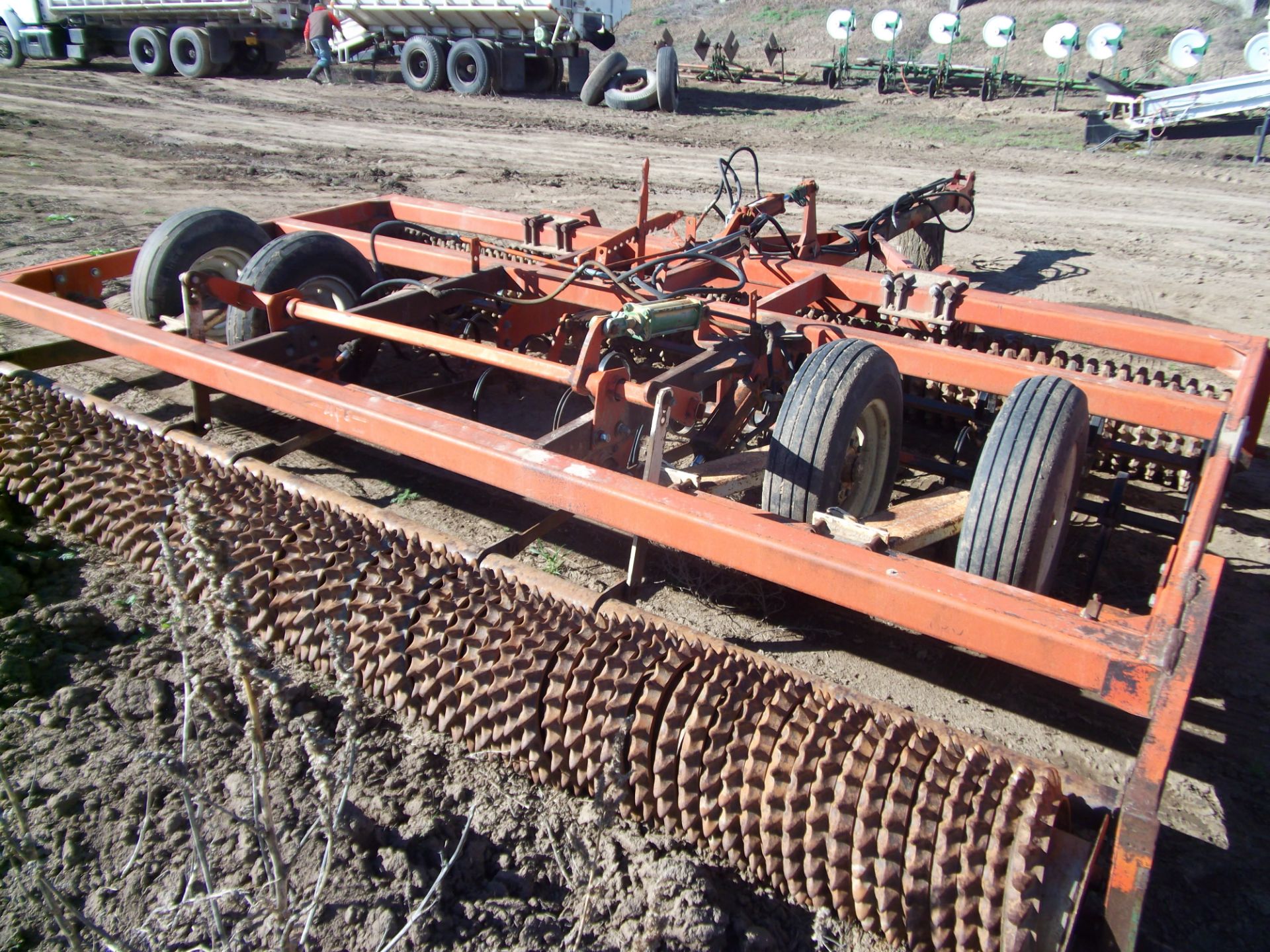 Ace 16â€™ Groundhog smyzer front and rear rollers, hyd. Fold - Image 2 of 2