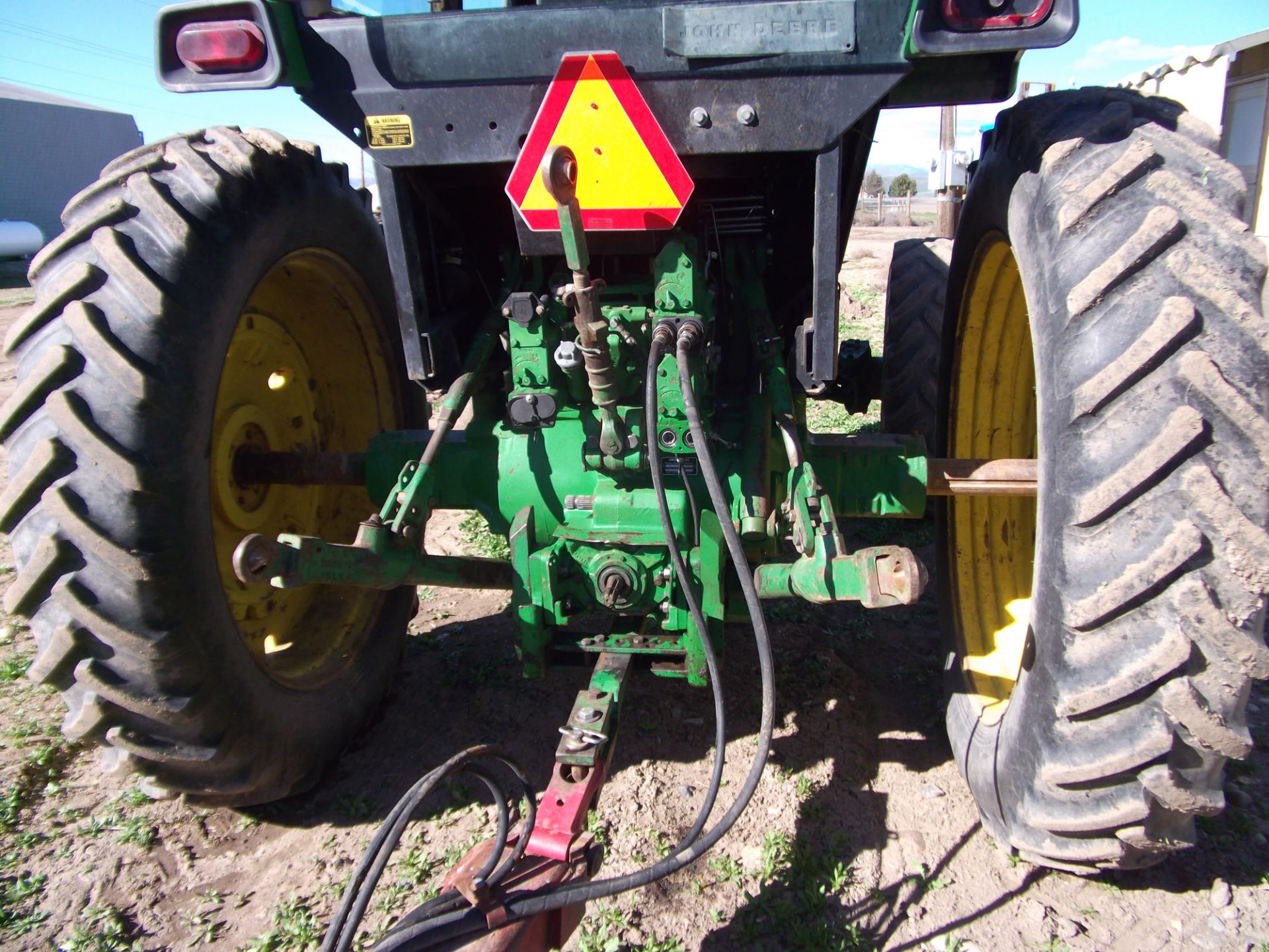 JD 4455 MFWD powershift trans.   3  hyd remotes 14.9 X 46  rubber, recent overhaul - Image 4 of 4