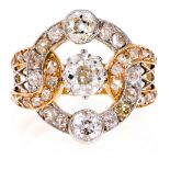 Diamond ring, circa 1900 Gold and platinum, old mine and old brilliant-cut diamonds, 2.85 cts. 8,7