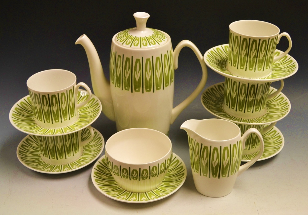 A Shelley Apollo coffee set, five cups a