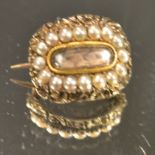 A George III yellow metal and seed pearl