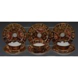 A set of three Royal Crown Derby 2451 pa