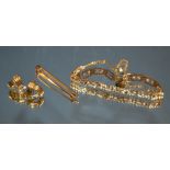 A 9ct gold gate link bracelet; a 9ct tie pin;