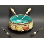 A Wedgwood Majolica salad bowl and servers with relief matched shells and coral,