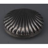 A George III silver shell shaped snuff or pill box, hinged cover, reeded sides, 3.