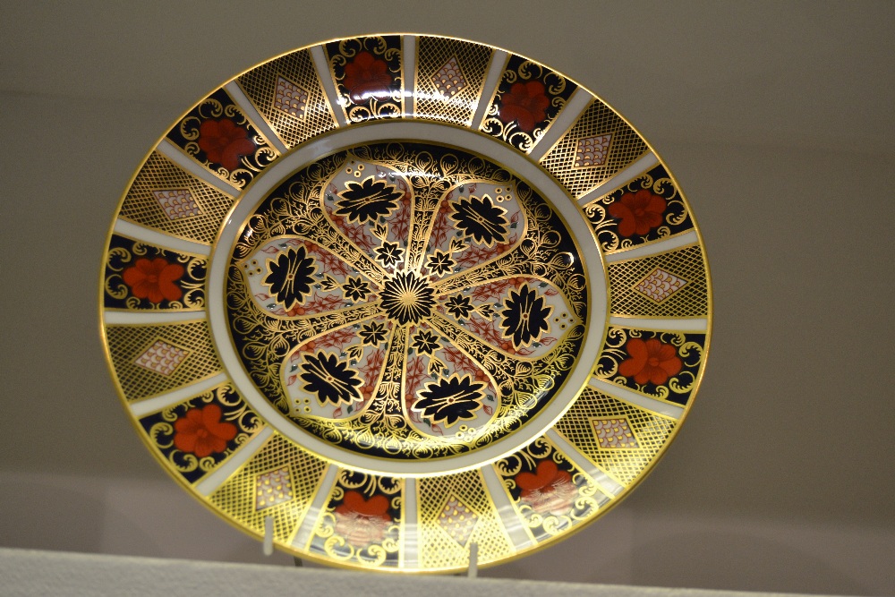 A Royal Crown Derby 1128 pattern plate
