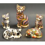 A Royal Crown Derby paperweight, Cat, gold stopper; other smaller kittens,