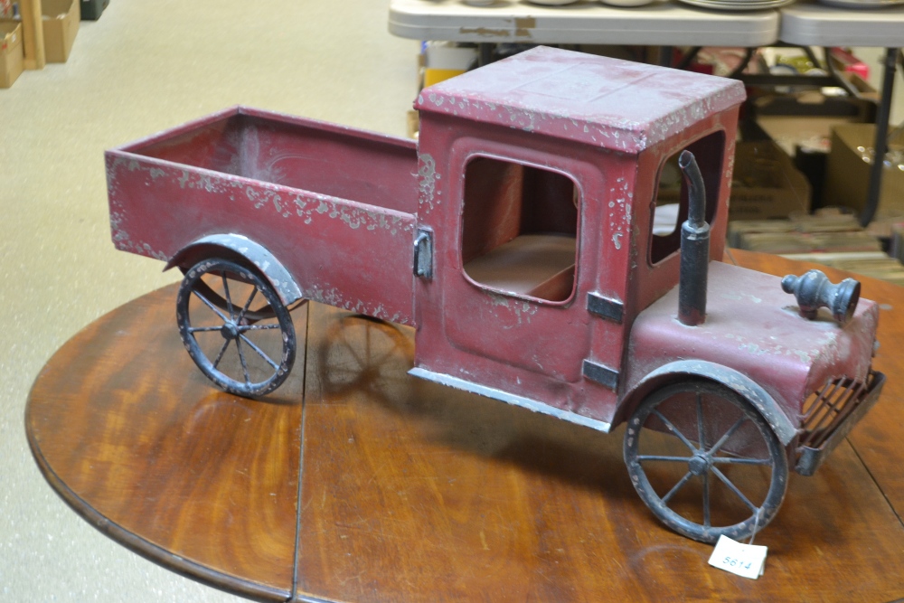 A pair novelty tin plate wagon, red body,