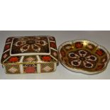 A Royal Crown Derby 1128 Imari  gold banded petal tray,