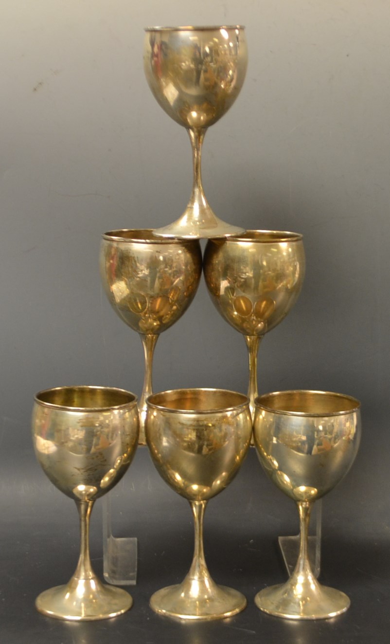 A set of six Peruvian 925 silver goblets, plain bodies, stamped marks and numbered 13307,