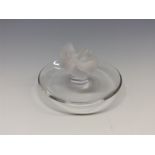 A Lalique Finch ashtray, 9cm diam,