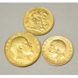 Coins, Great Britain, Gold Sovereign 1910; Gold Half Sovereigns 1911,