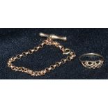 A 9ct gold ring and a 9ct gold chain link bracelet